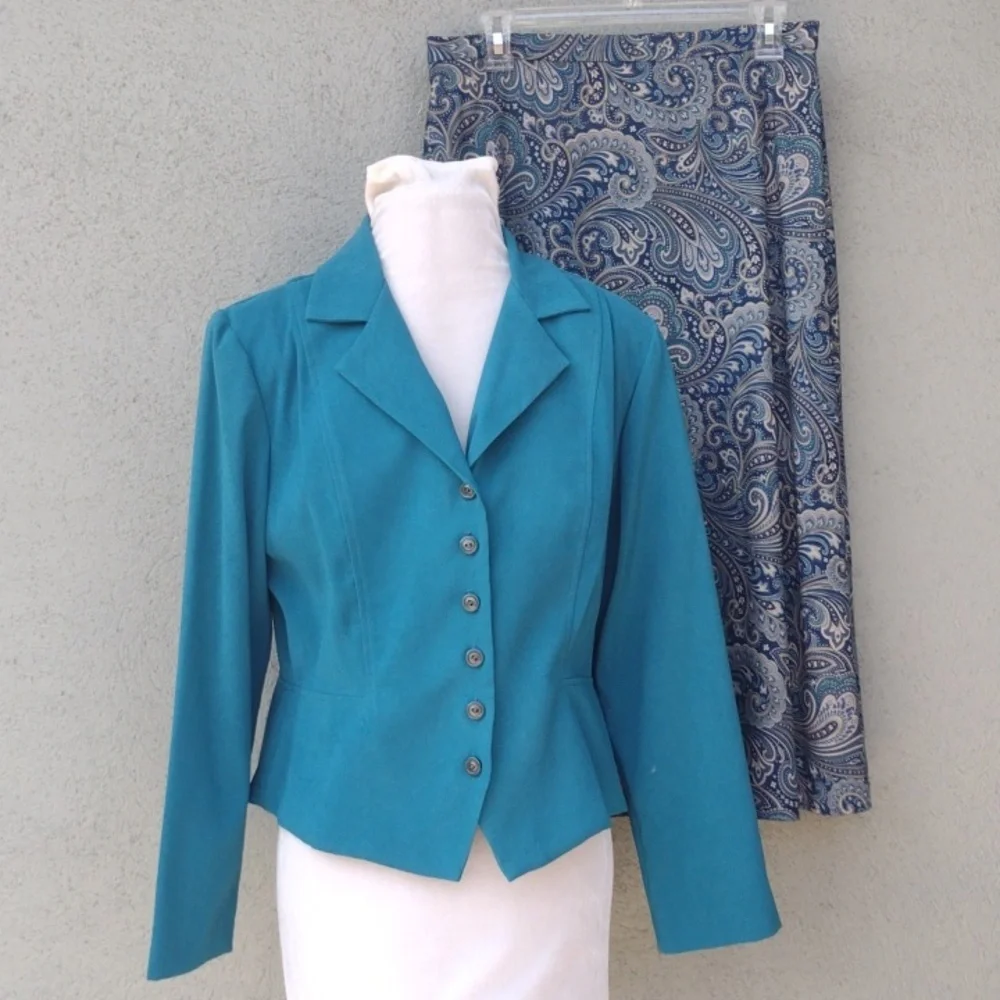 karin stevens details shoulder